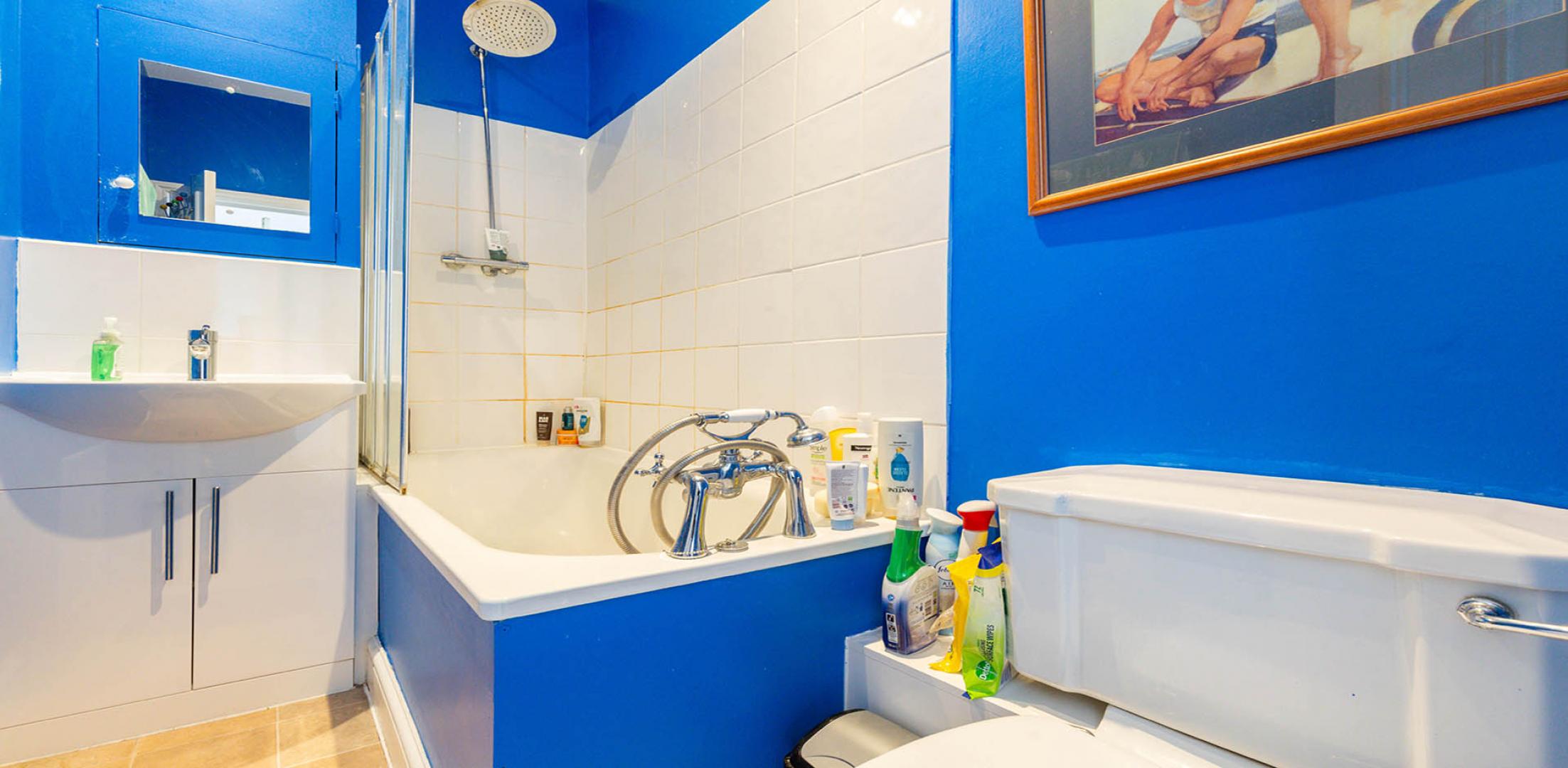 			1 Bedroom, 1 bath, 1 reception Flat			 Dennington Park Road, West Hampstead